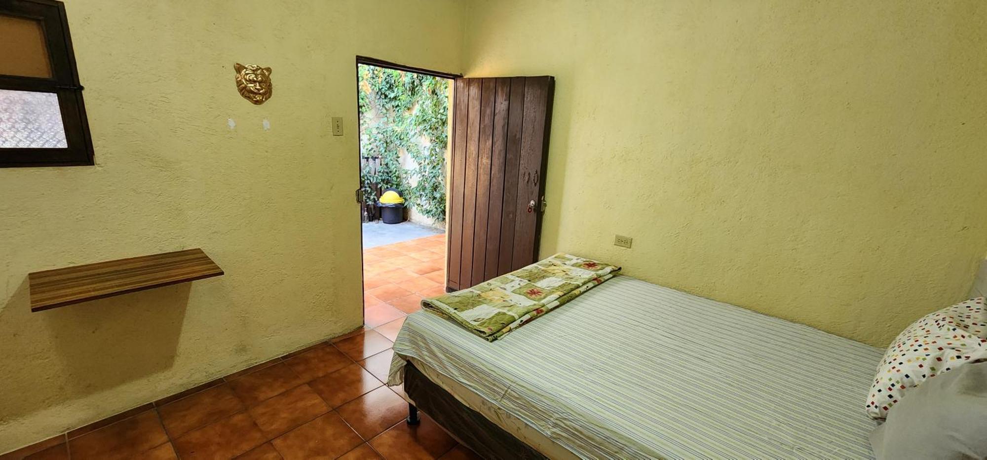 Jaguar Basic Accommodation Antigua Luaran gambar